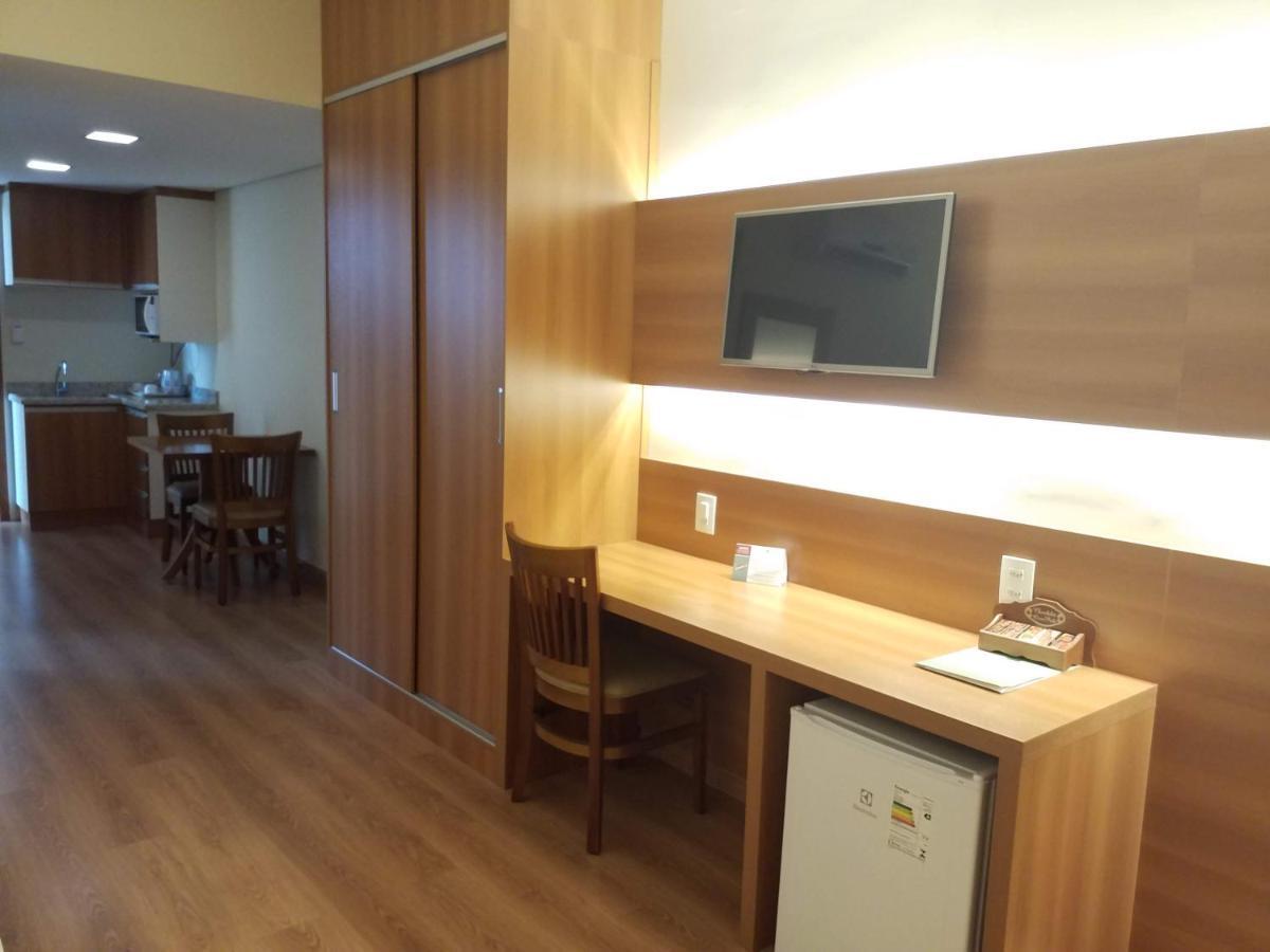 米兰特弗拉特酒店 欧鲁布兰科 外观 照片